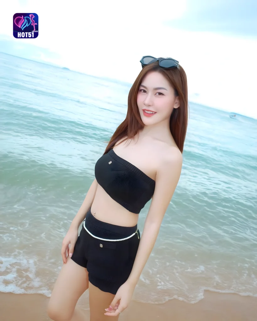 Hot51 Korea Girl Live Stream  Chat App