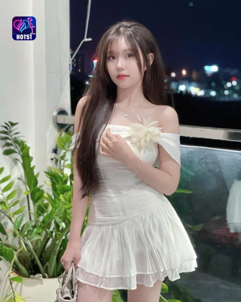Hot51​​​​​​​​​ Korea’s Top Live Streaming App for Girls Friends