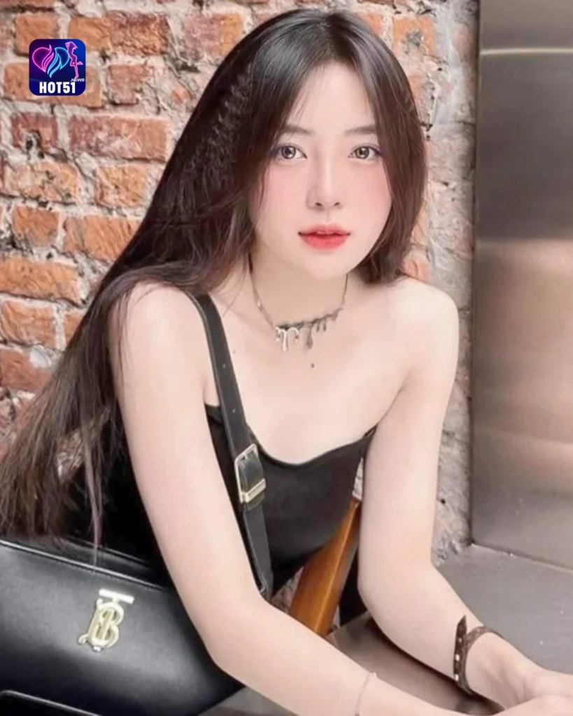 Hot51 Korea’s Top Live Streaming App for Chat FunHOT51