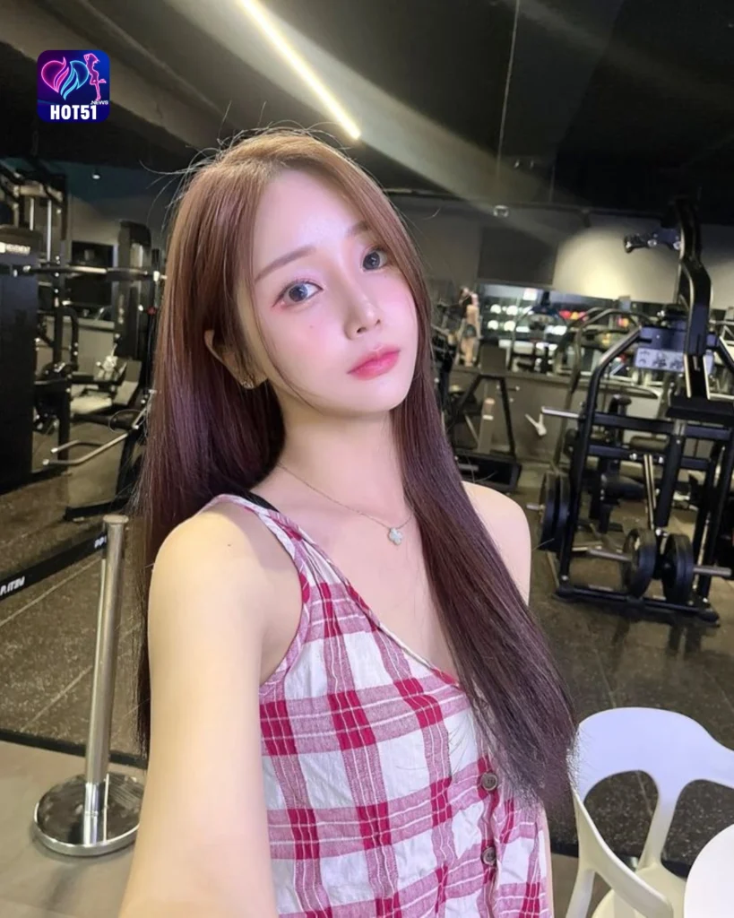 Hot51 Korea’s Top Live Streaming App for Chatting Making Friends