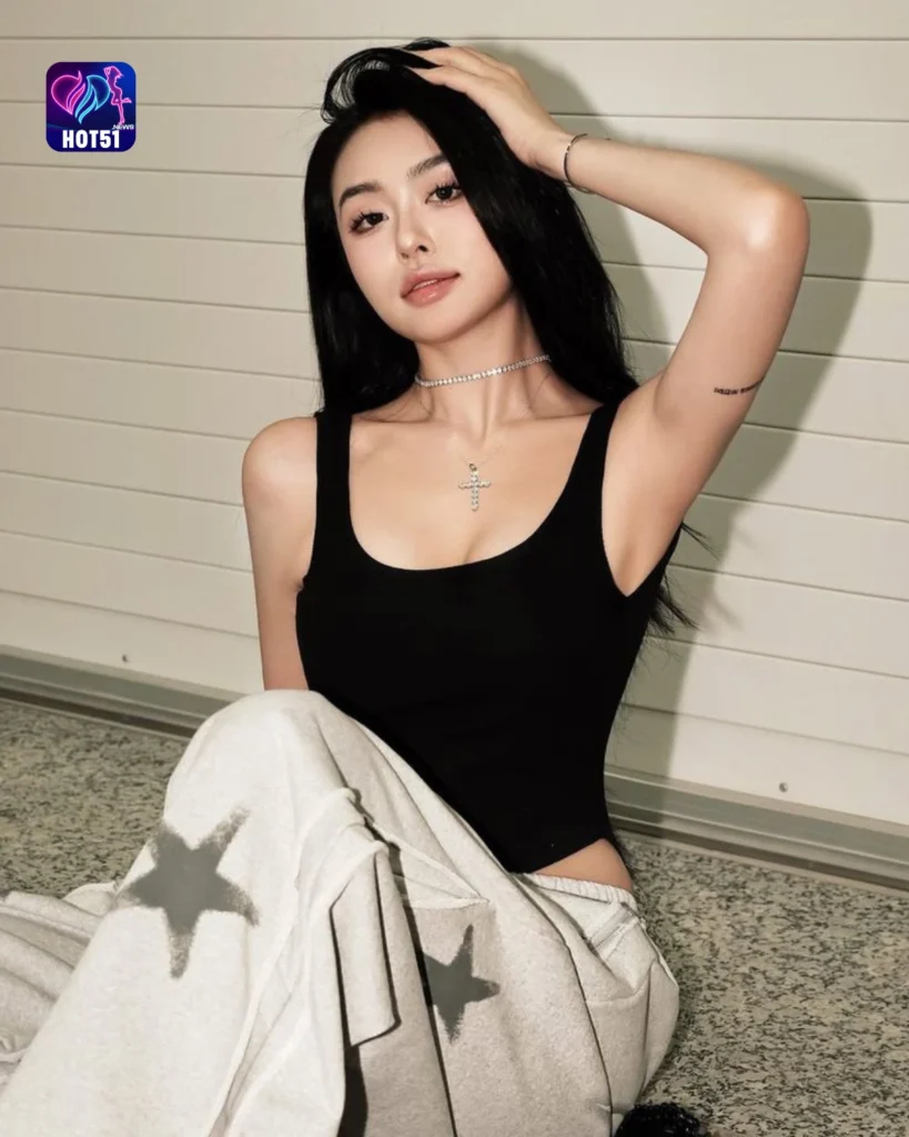 Hot51 Korea's Top Live Streaming App for Chatting Making Friends
