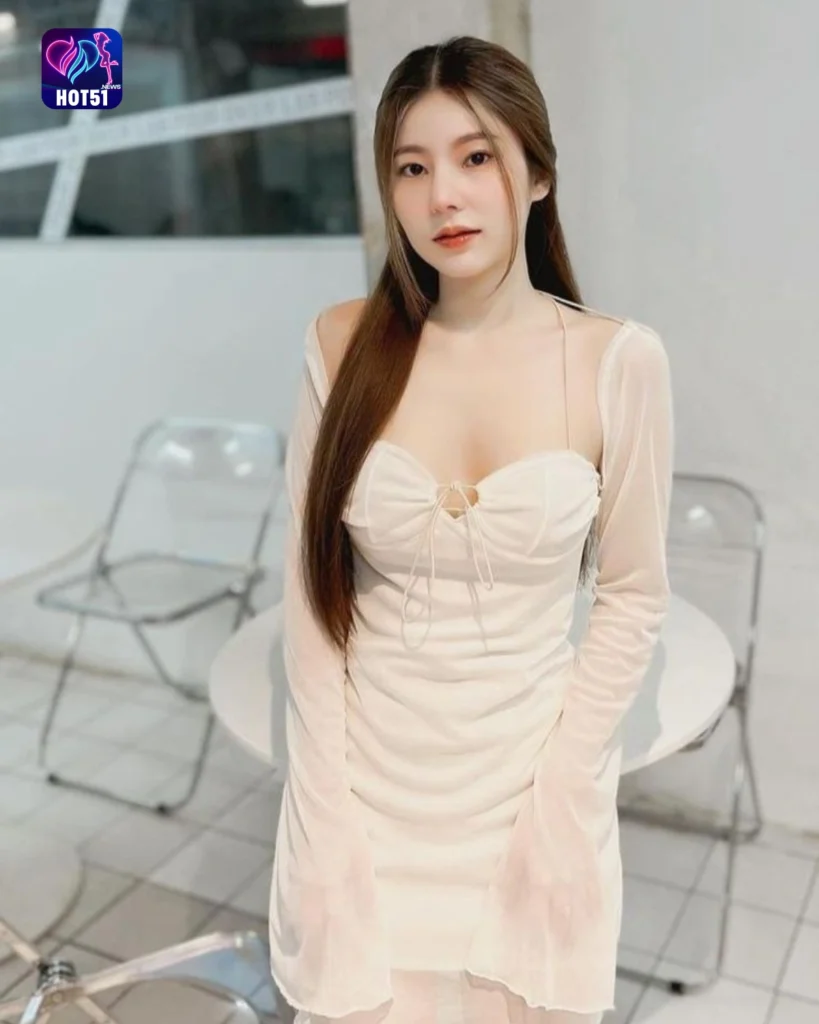 Hot51 Korea's Top Live Streaming App for Chat Fun