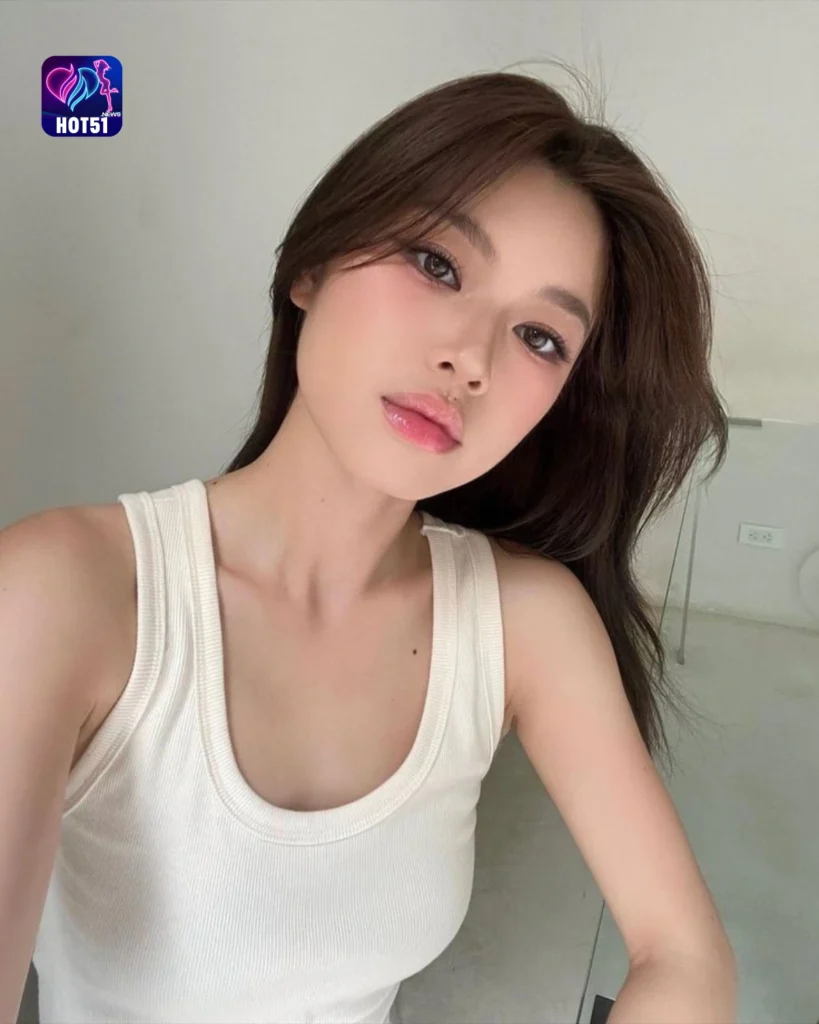 Hot51 Korea's Top Live Streaming App for ChattingGaminghot51