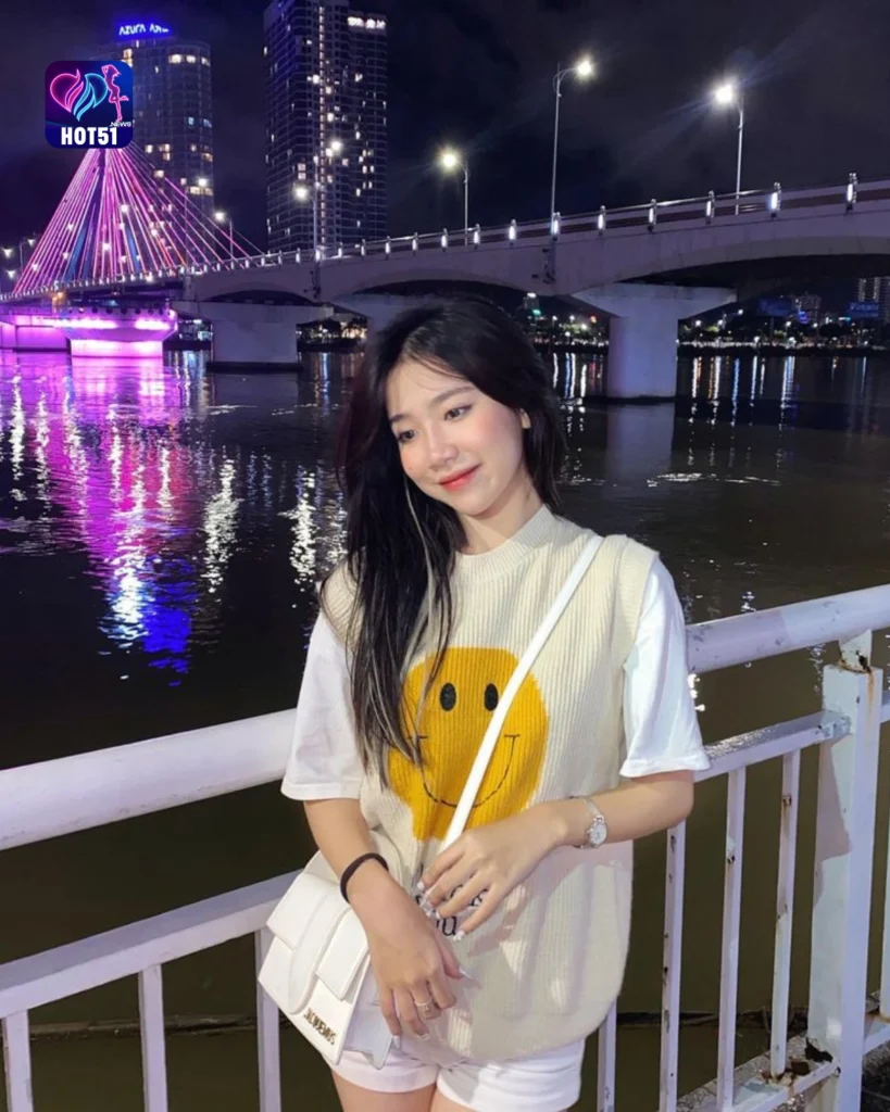 Hot51 Korea's Top Live Streaming App for Connecting with Girls