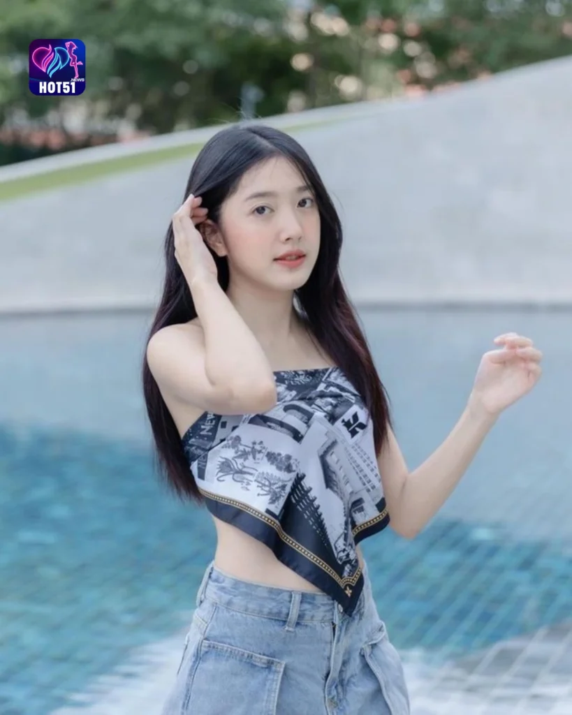 Hot51 Korea's Top Live Streaming App for Girls and Social Connections