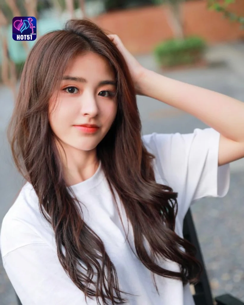 Hot51 Korea's Leading Live Streaming App for Socializing and Entertainment